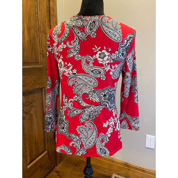 Linea Donatella Size Small Red Black Paisley Top w/Lace Neckline Sexy! - Picture 5 of 9